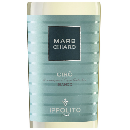 Ippolito Mare Chiaro Wine Bottle Closeup